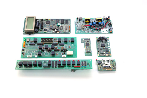 基板、部品アッセンブリ